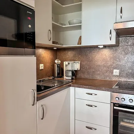 Frische Brise 13 10 Seesicht * Куксхафен